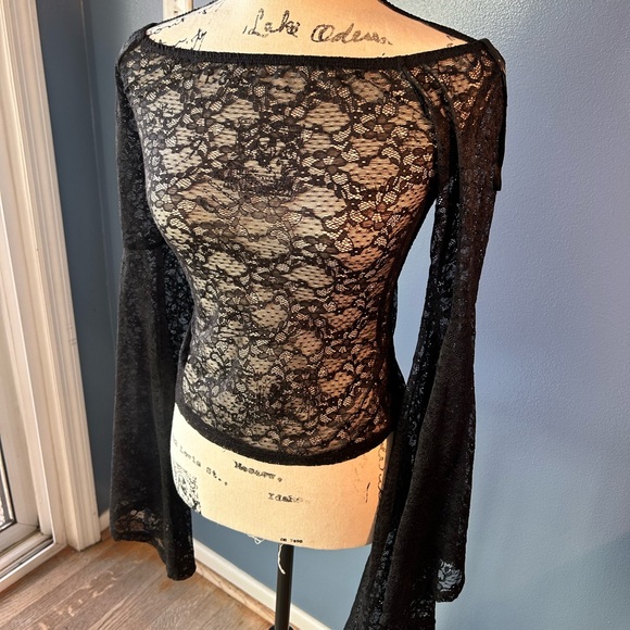 Kiki Riki Lace Long bell Sleeve Top - Picture 7 of 10